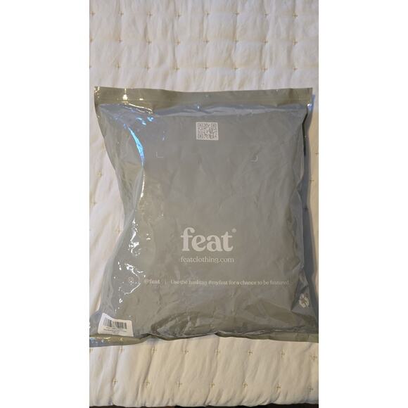 FEAT HOODIE- Unisex Small NWT #119 - Picture 6 of 6